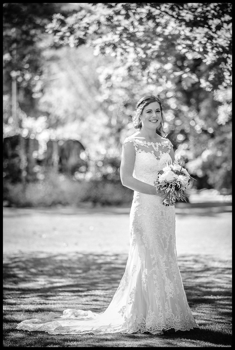 Dunedin Bride at Grandview Gardens Outram